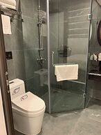 Aquarius Premium Hotel