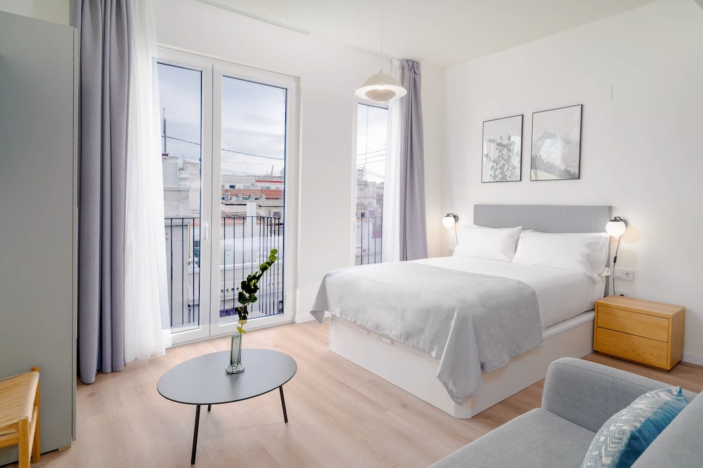 Limehome Valencia Carrer de Sant Jacint