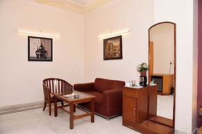 HOTEL GRACIOUS