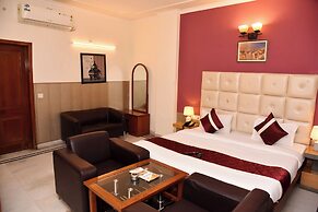 HOTEL GRACIOUS
