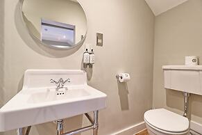 Noble Goose Rooms