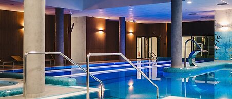 WR SPORT HOTEL