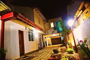 Ared Villa