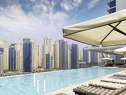 LUX  The Vida Marina Residence 3