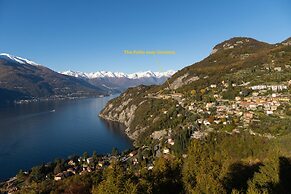 The Patio Over Varenna