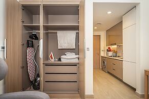 Luxury StayCation - Azizi Riviera 17
