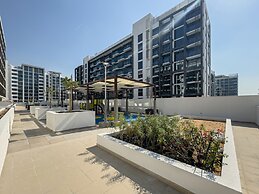 Luxury StayCation - Azizi Riviera 17