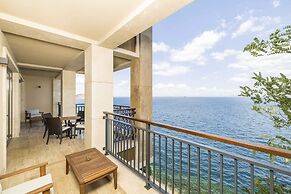 Birun Ada Hotel