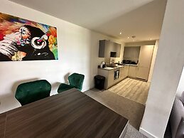 Adelphi Wharf Apartments by Beehosting