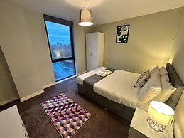 Adelphi Wharf Apartments by Beehosting