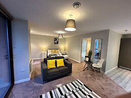 Adelphi Wharf Apartments by Beehosting