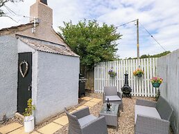 High Wreah Bolt Hole