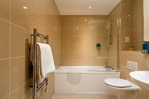 Skyvillion - Tower Point Enfield 2bed Wbalcony