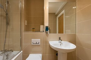 Skyvillion - Tower Point Enfield 2bed Wbalcony