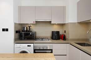 Maison Privee - Modern & Chic Retreat 10min from Downtown Dubai