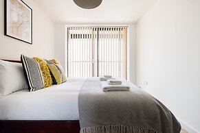 2 Bed Apartment in Shoreditch