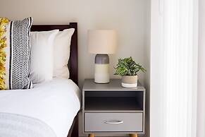2 Bed Apartment in Shoreditch