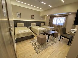 Holy Sheet Plus, Boutique Hotel