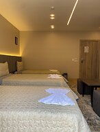 Holy Sheet Plus, Boutique Hotel