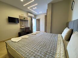 Holy Sheet Plus, Boutique Hotel