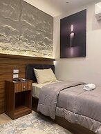 Holy Sheet Plus, Boutique Hotel