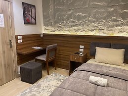 Holy Sheet Plus, Boutique Hotel