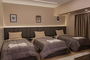 Holy Sheet Plus, Boutique Hotel