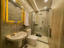 Holy Sheet Plus, Boutique Hotel