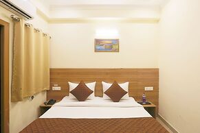 Hotel Lemon Suites & Banquet Noida Sector 62