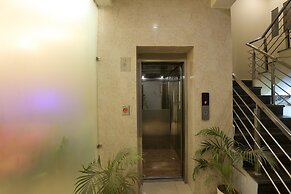 Hotel Lemon Suites & Banquet Noida Sector 62