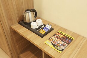 Hotel Lemon Suites & Banquet Noida Sector 62