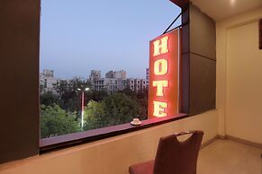 Hotel Lemon Suites & Banquet Noida Sector 62