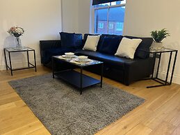 Hull Spacious Apartment 7