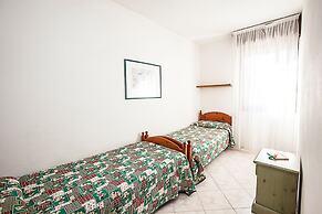 Seaside Serenity Flat With Outdoor Pool
