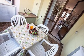 Seaside Serenity Flat With Outdoor Pool