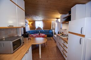 Fantastic Three-room Penthouse With Private Garden
