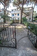 Fantastic Three-room Penthouse With Private Garden