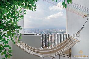 The Luxe & The Colony, KLCC