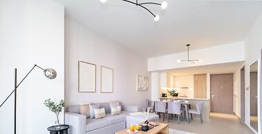 LUX  LIV Contemporary Marina View Suite