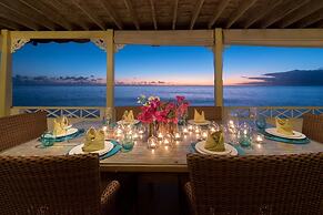 Easy Reach by Blue Sky Luxury