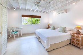 Easy Reach by Blue Sky Luxury