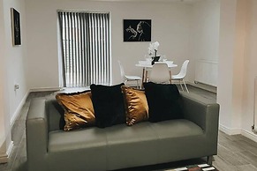 Stunning 3-bed House in Oldbury