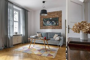 Roxy by Q4Apartments
