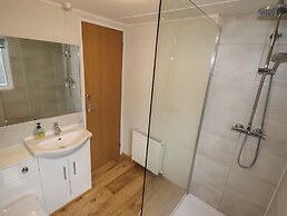 Wayside Lodge