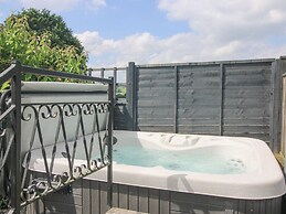 Wayside Lodge