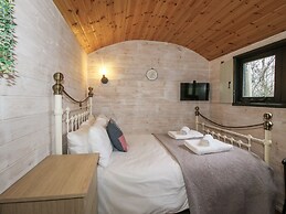 Aston - Shepherd Hut