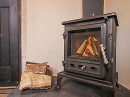 Aston - Shepherd Hut