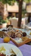 Sutor Chic Manor