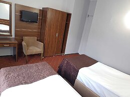 Pirotel Hotel