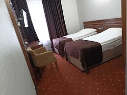 Pirotel Hotel